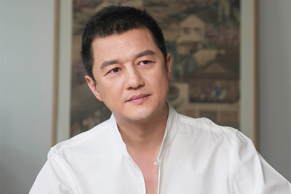 Tin tức sao Hoa ngữ mới nhất ngày 7/11: Lý Á Bằng vướng nghi vấn bán biệt thự để có tiền trả nợ