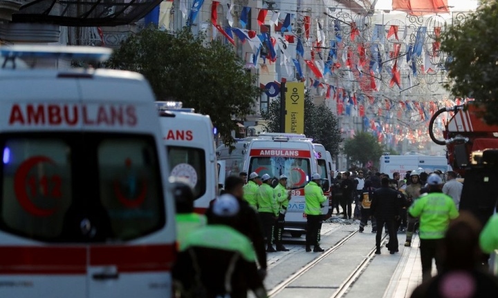 Nổ lớn ở phố đi bộ Istanbul (Thổ Nhĩ Kỳ), hơn 80 người thương vong