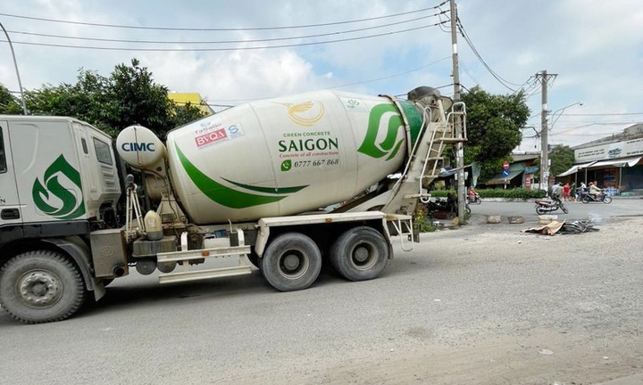 Tin tức tai nạn giao thông mới ngày 30/11: Người đàn ông bị xe bồn cán tử vong trước chợ An Sương