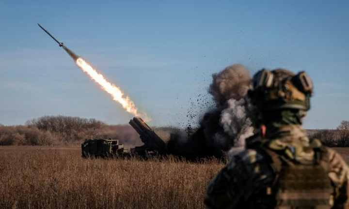 Pháo kích dữ dội tại miền Đông, Ukraine kêu gọi viện trợ khẩn từ phương Tây