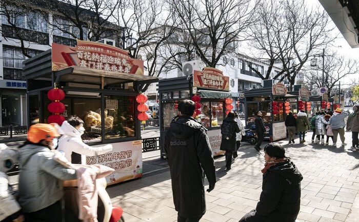 Khó trông đợi vào Trung Quốc để