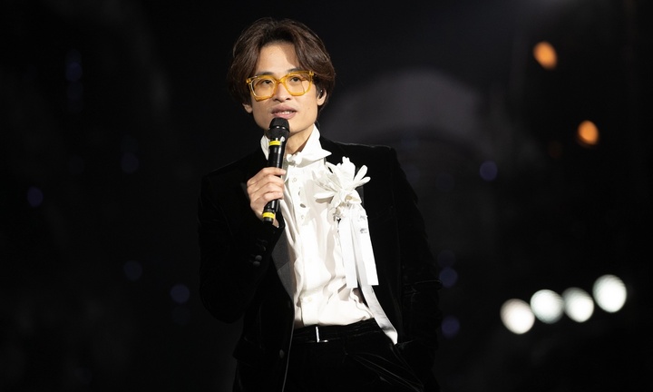 Tranh cãi giọng hát Hà Anh Tuấn xuống cấp ở concert, người trong ekip nói gì? 