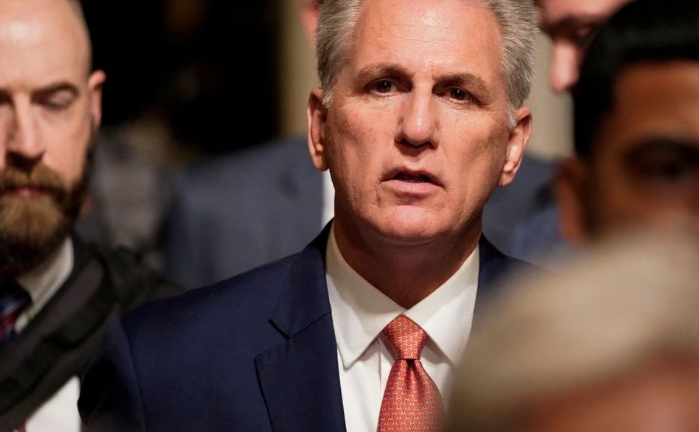 Chủ tịch Hạ viện Mỹ từ chối lời mời thăm Ukraine 