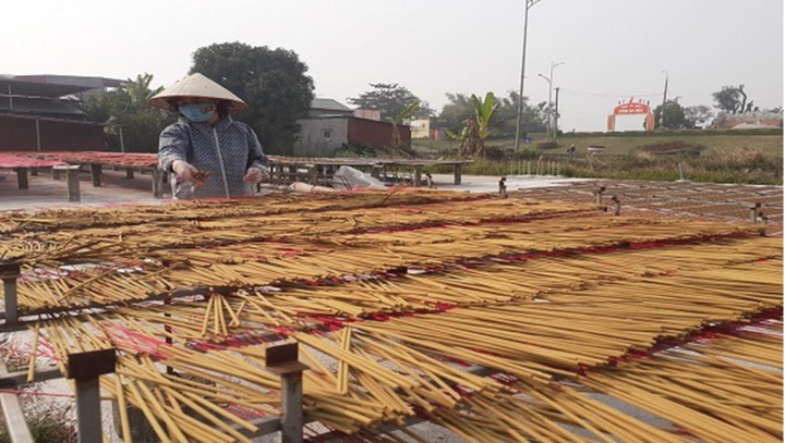 Không khí rộn ràng làng hương xạ thôn Cao ngày cận Tết