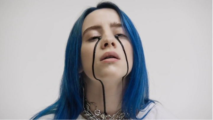 Billie Eilish cầu cứu khi bị kẻ lạ đột nhập