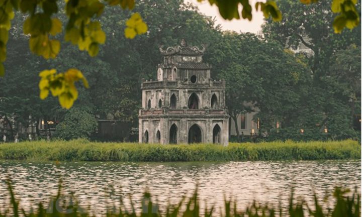 Hà Nội: Một trong 5 điểm đến an toàn cho phụ nữ thích du lịch một mình