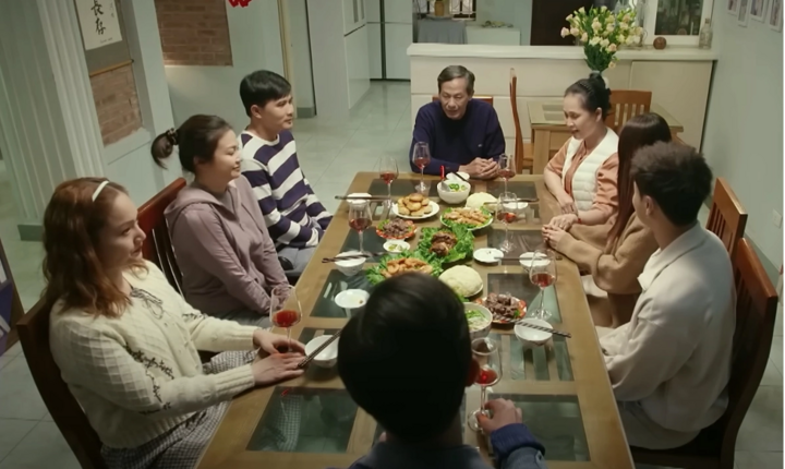 'Gia đình mình vui bất thình lình' tập 8: Nhà bà Cúc đón con dâu mới