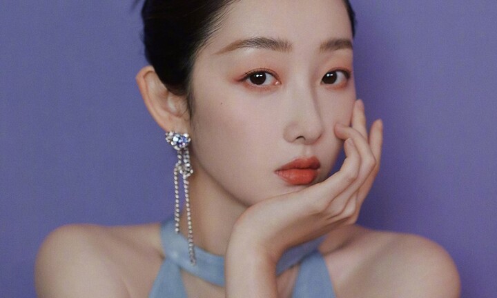 Tưởng Mộng Tiệp phớt lờ khi ảnh nhạy cảm bị phát tán khắp showbiz Trung Quốc