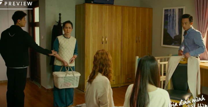 'Gia đình mình vui bất thình lình' tập 15: Hà, Trâm Anh thấy Mai hôn Công