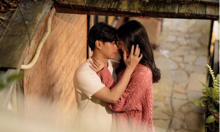 Hồ Quang Hiếu và bạn gái kém 17 tuổi 