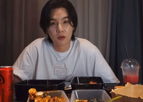 Suga (BTS) nói muốn đến Việt Nam khiến fan