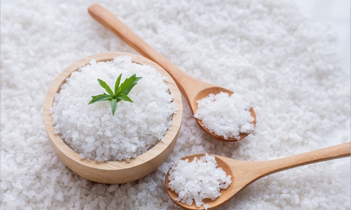 Công dụng làm đẹp không ngờ đến của muối trắng 