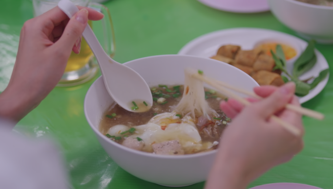 Hủ tiếu Việt Nam xuất hiện trong phim 