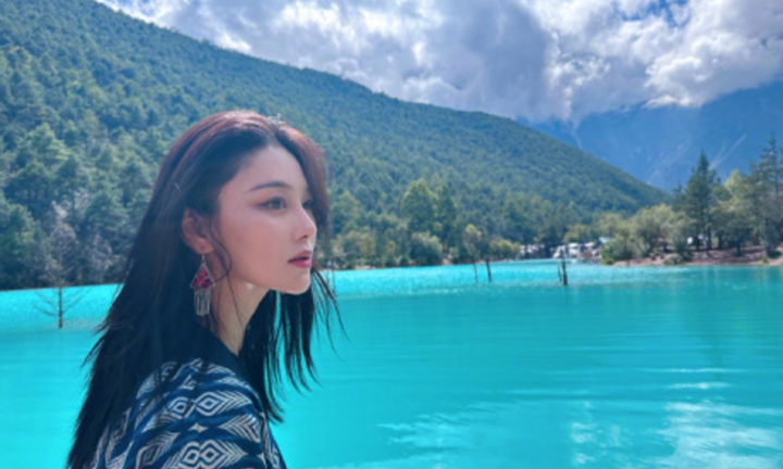 Tin tức sao Hoa ngữ mới nhất ngày 16/9: Chồng Trương Hinh Dư lăn xả hết mình, giúp vợ có ảnh đẹp