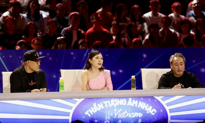 Đã tai loạt hit của Mỹ Tâm trên sân khấu Vietnam Idol