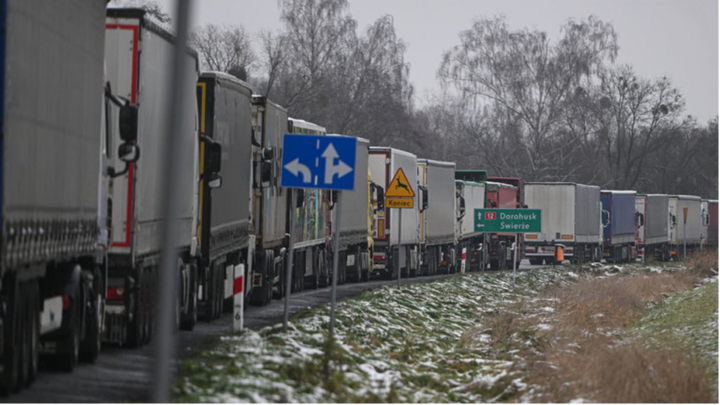 Ba Lan chặn biên giới, quá trình vận chuyển hàng hóa quân sự đến Ukraine bị gián đoạn