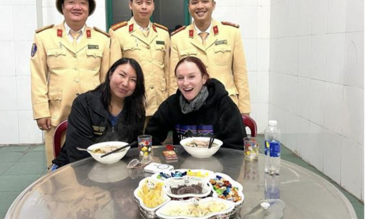 Vụ 2 phụ nữ nước ngoài gặp nạn tối 30 Tết: Công an Quảng Trị có mặt giúp đỡ kịp thời