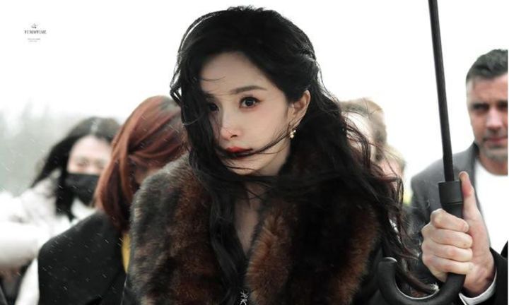 Tin tức sao Hoa ngữ mới nhất ngày 3/3: Dương Mịch gây náo loạn cộng đồng mạng xứ Trung với loạt ảnh như nữ