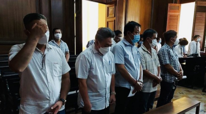 TP.HCM: Vì sao hoãn xử vụ cựu Phó Đội trưởng Cảnh sát hình sự quận tổ chức đánh bạc?