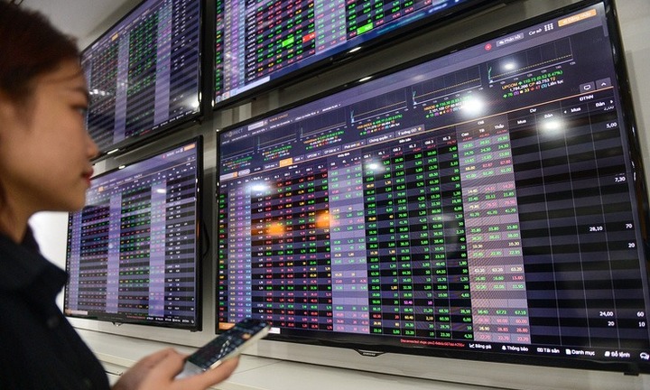 Cổ phiếu Sacombank bất ngờ bị bán tháo sau tin đồn thất thiệt