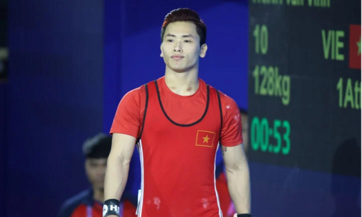 Trịnh Văn Vinh đạt tổng cử 294kg, giành vé thứ 6 dự Olympic Paris 2024