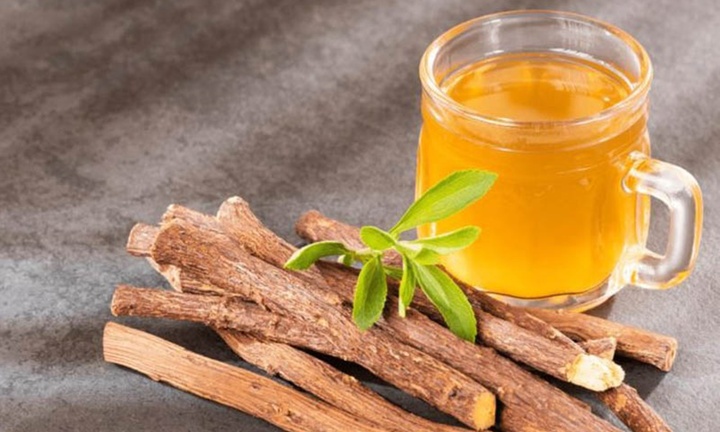 Uống nước cam thảo có tác dụng gì đối với sức khỏe?