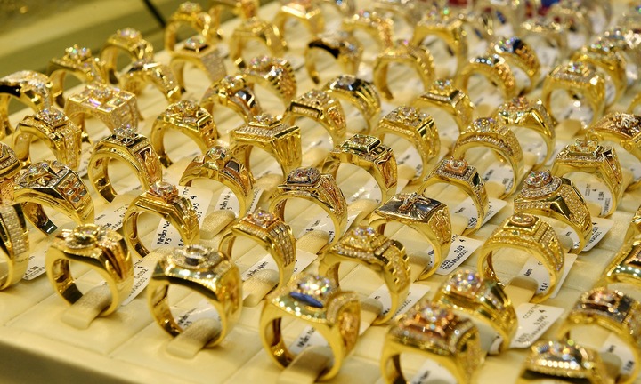 Giá vàng trong nước đồng loạt giảm mạnh