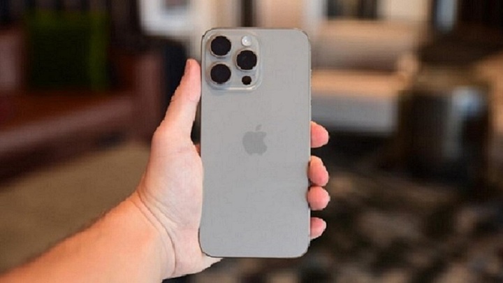 Giá iPhone 15 Pro Max hiện tại bao nhiêu? Mua ở đâu uy tín?