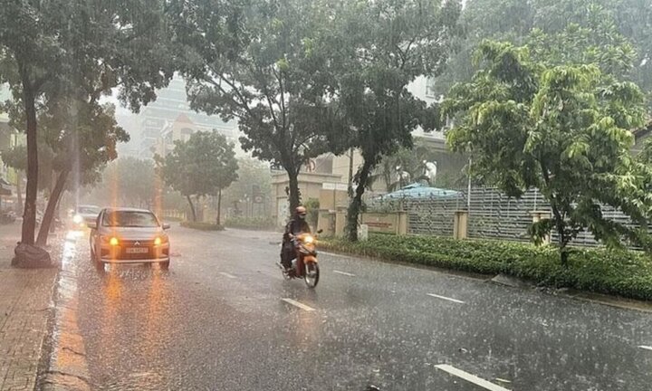 Miền Bắc đón thêm không khí lạnh, có mưa rào và dông rải rác