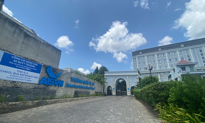 Trường quốc tế AISVN chỉ còn hơn 9 tỷ, không thể duy trì dạy trực tiếp cho tất cả học sinh