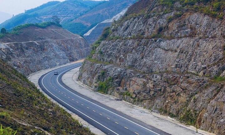 Đầu tư hơn 3.000 tỷ đồng nâng cấp đường Cao tốc La Sơn - Hòa Liên