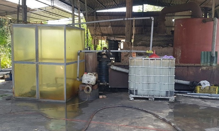 Đột kích khu nhà xưởng 200m2 giữa rừng sâu, phát hiện bí mật bất ngờ