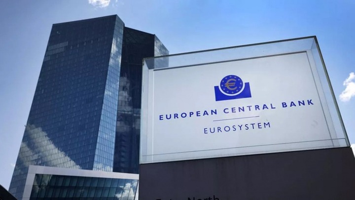 ECB giữ nguyên mức lãi suất chờ các dữ liệu kinh tế mới