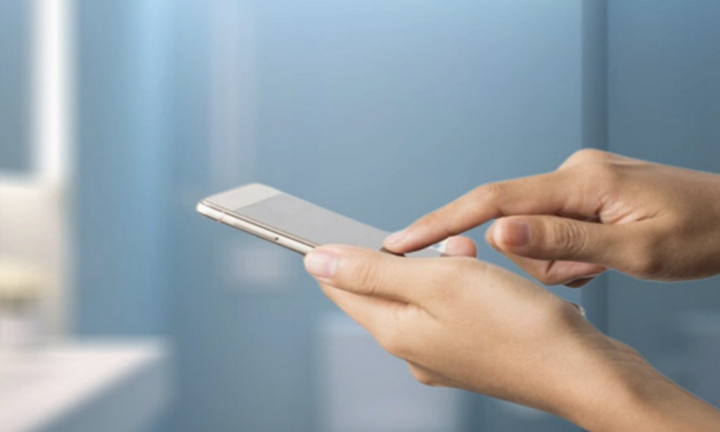 Kỷ luật nam sinh viên quay lén nhà vệ sinh nữ để câu view