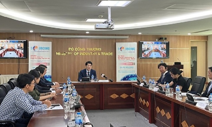 Walmart, Amazon, Decathlon… sắp đến Việt Nam tìm nhà cung cấp