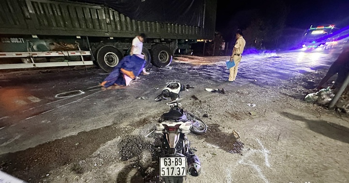 Tin tức tai nạn giao thông mới nhất ngày 14/4: Tông vào đuôi xe container, người đàn ông tử vong