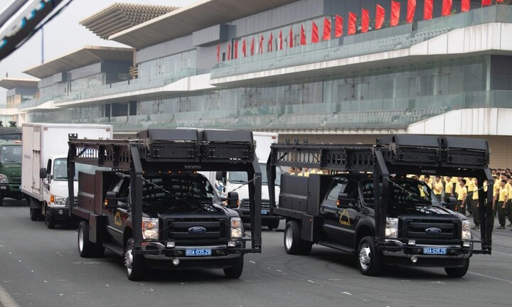 Cận cảnh hơn 100 xe đặc chủng