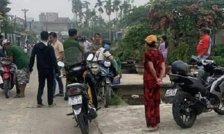 Đi tập thể dục, đau xót phát hiện thi thể trẻ sơ sinh dưới kênh thủy lợi