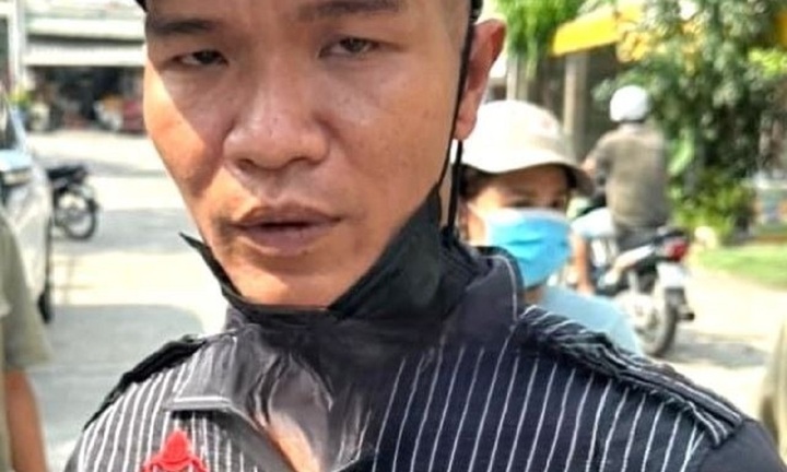 Người đàn ông đâm trọng thương hàng xóm vì hát karaoke loa kẹo kéo ở khu trọ