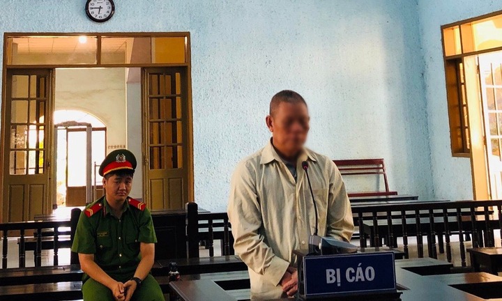 Xét xử vụ người đàn ông tưới xăng đốt “vợ hờ” vì không ăn cơm cùng