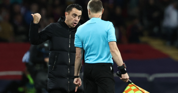 Chuyện gì xảy ra với thầy trò HLV Xavi của Barcelona?
