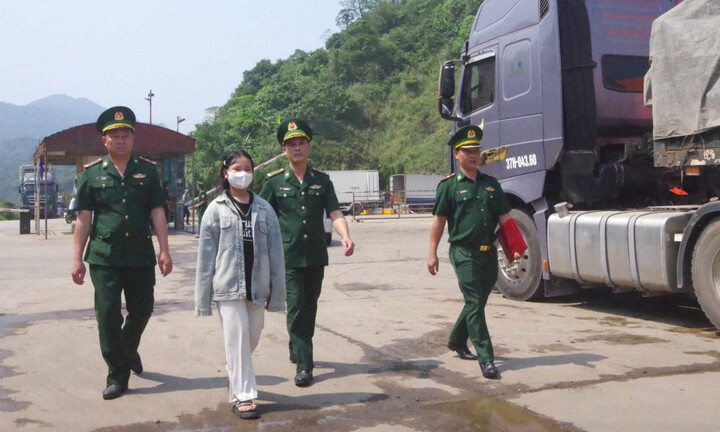 Giải cứu bé gái 13 tuổi bị lừa bán sang Myanmar đòi tiền chuộc