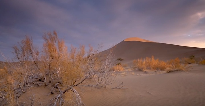 Cận cảnh đồi cát  "biết hát " ở Kazakhstan 