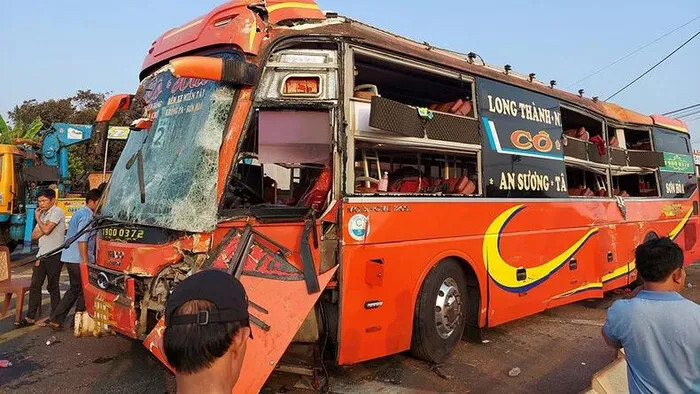 Vụ 2 xe khách va chạm kinh hoàng ở Gia Lai: Xác định nguyên nhân ban đầu