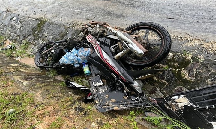 Hà Nội: Truy tìm thanh niên gây tai nạn với một học sinh rồi bỏ chạy