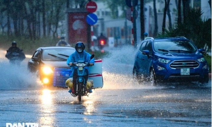 Mưa dông tiếp diễn ở miền Bắc, nền nhiệt tăng nhẹ dịp cuối tuần