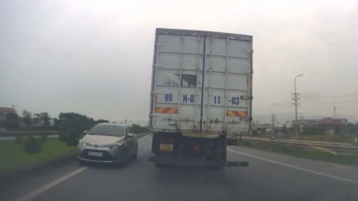 Bất ngờ lý do tài xế đi ngược chiều cao tốc Hà Nội - Bắc Giang