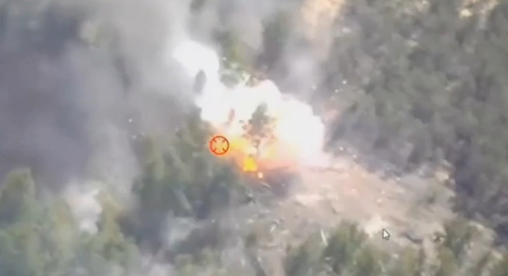 Pháo binh Ukraine bắn nổ pháo tự hành Msta-S của Nga