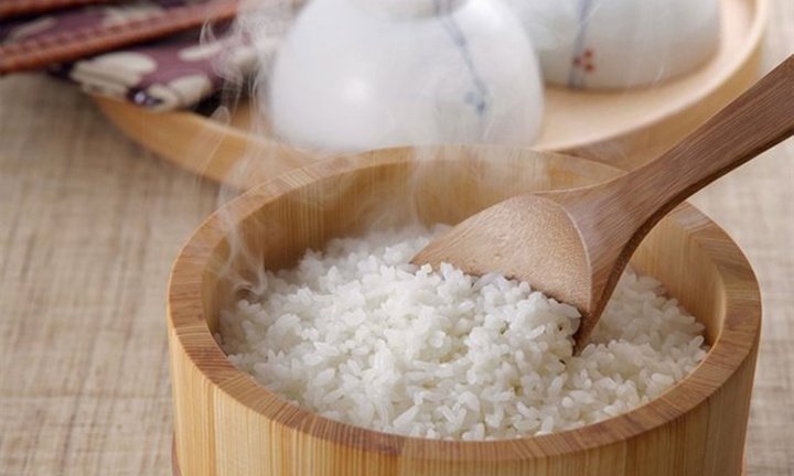 Bí quyết nấu cơm ngon, dẻo, không bị khô