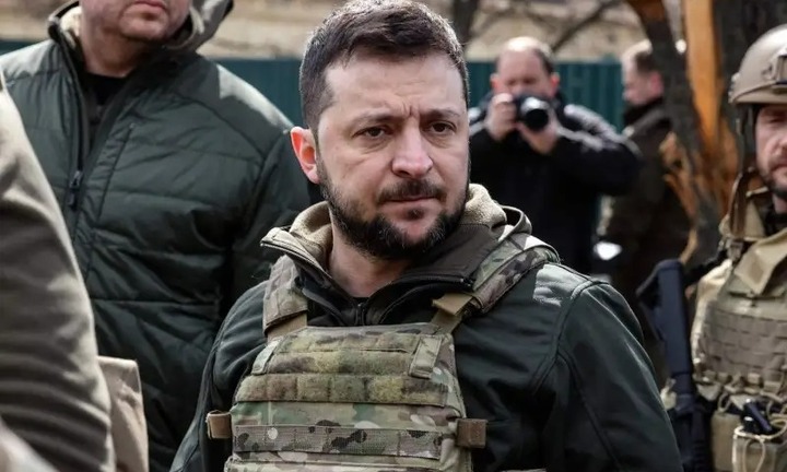 Thông báo truy nã ông Zelensky bất ngờ